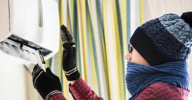 máy điều hoà có làm nóng không