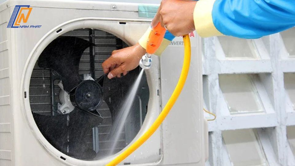 Vệ sinh điều hòa