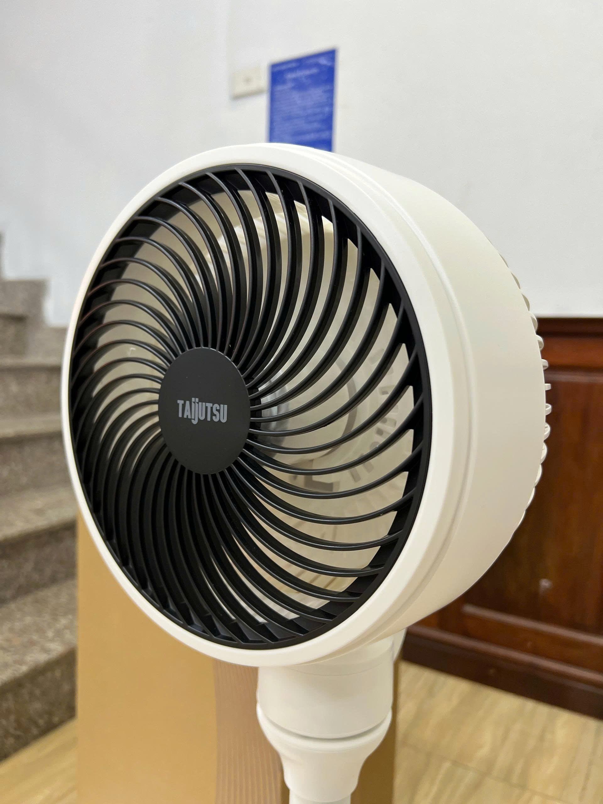 Quạt Taijutsu FS W2000GT