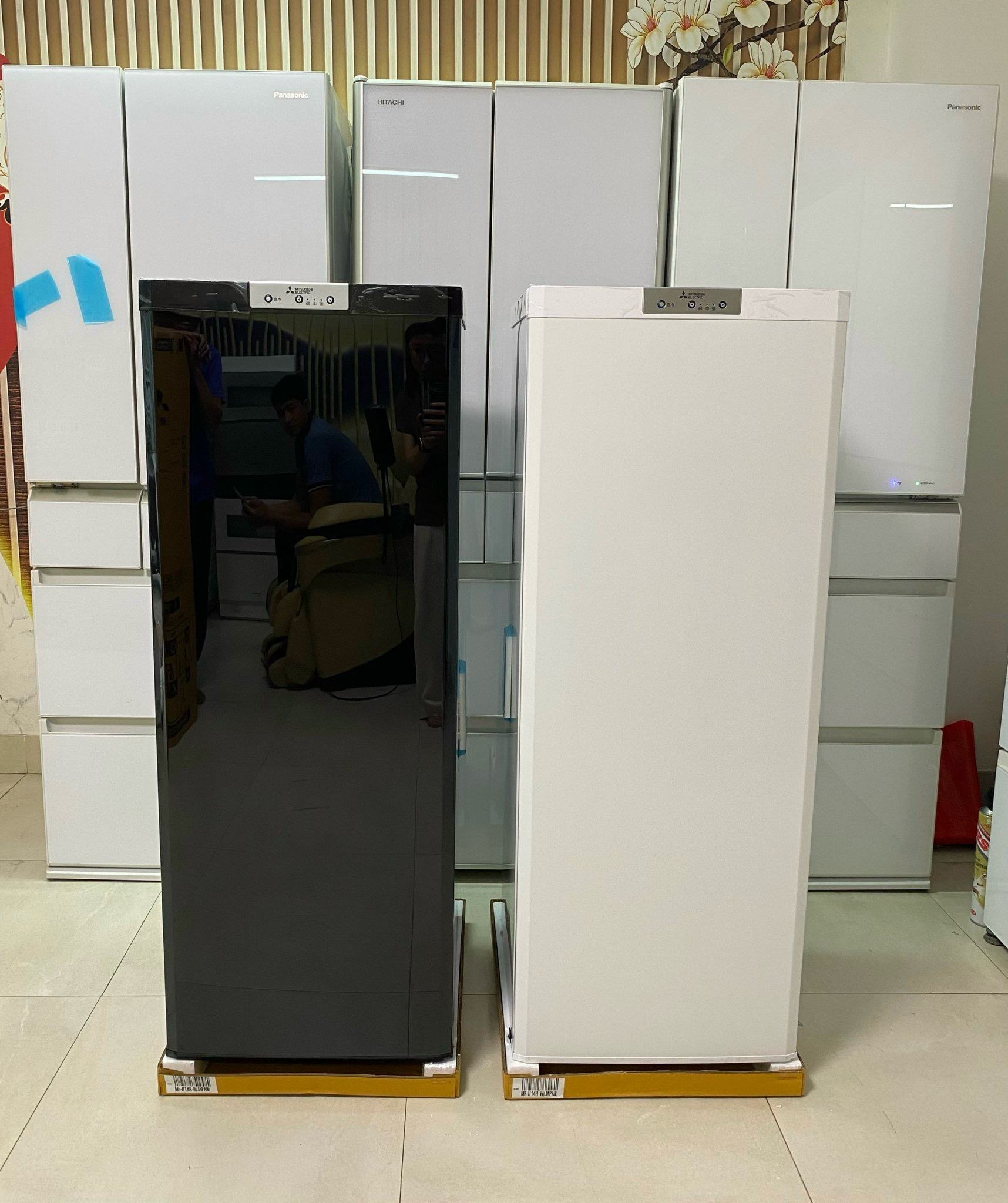 Tủ cấp đông Mitsubishi MF-U14K 144L 2025 [Đen - Trắng]