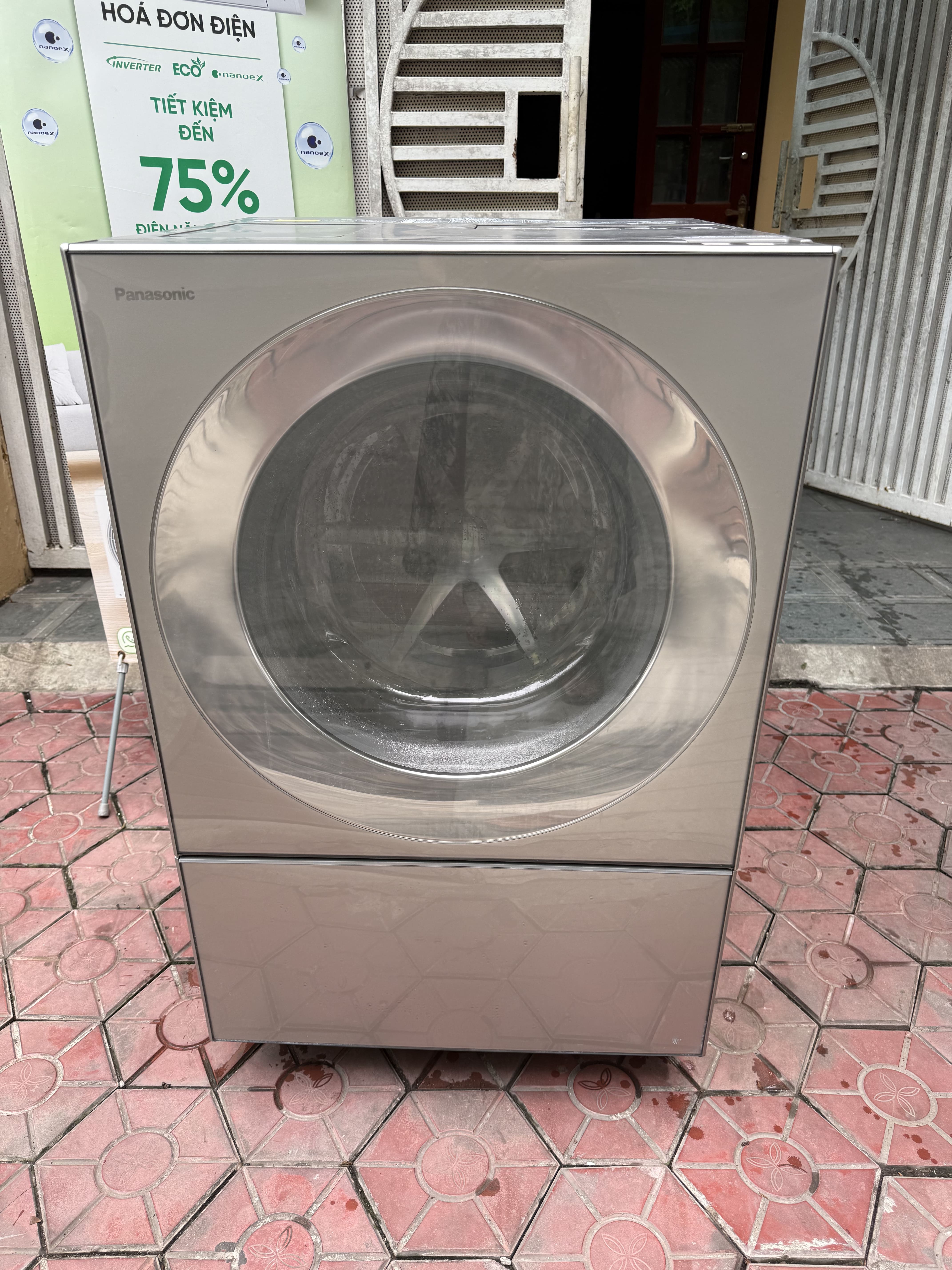 Máy giặt Panasonic NA-VG 2400