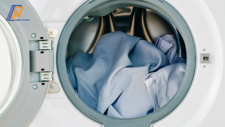 Cách Giặt Đồ Lụa Không Bị Nhăn Bằng Máy Giặt