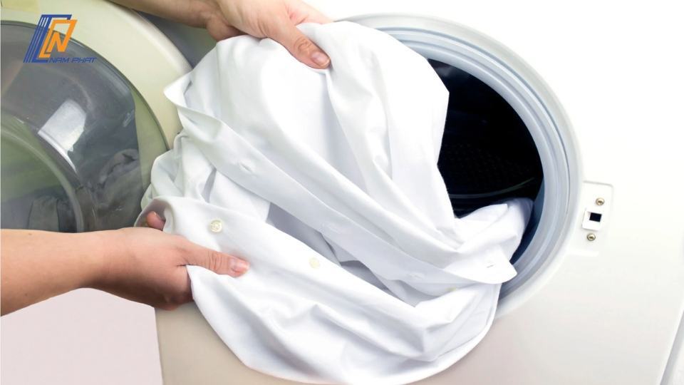 Cách Giặt Đồ Lụa Không Bị Nhăn Bằng Máy Giặt