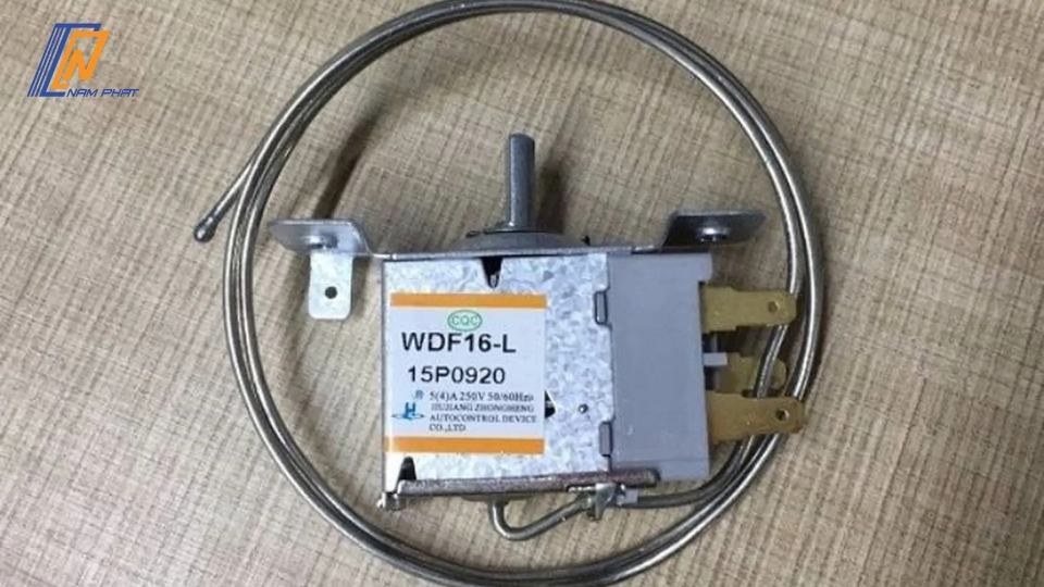 Role nhiệt tủ lạnh là gì