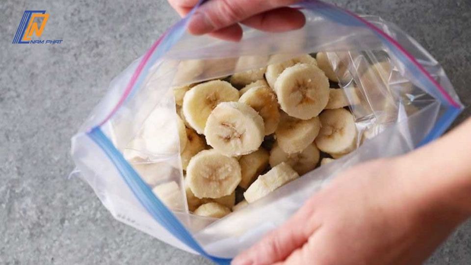 cách bảo quản chuối chín trong tủ lạnh