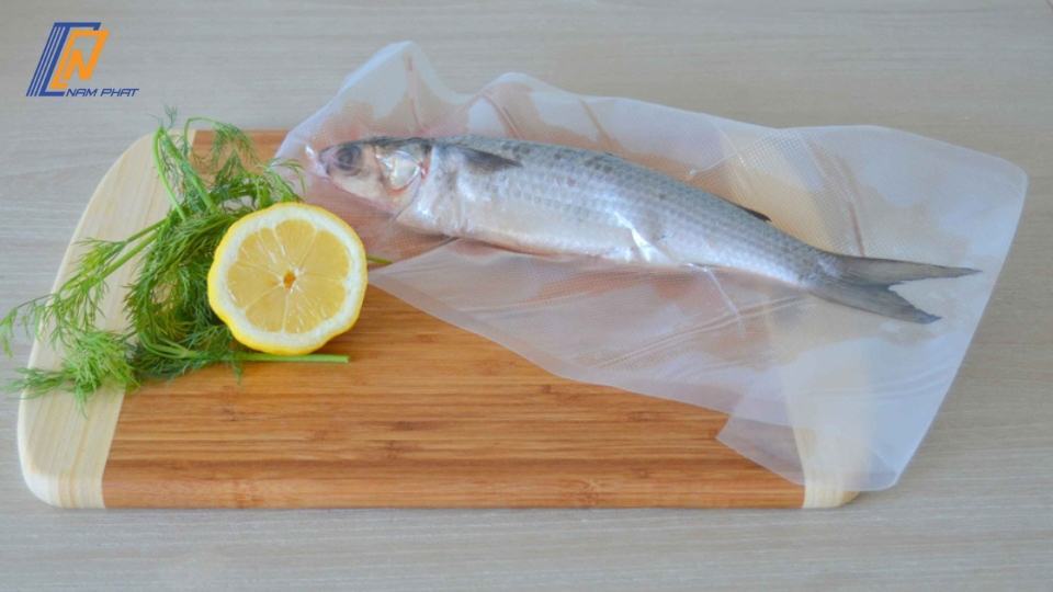 cách bảo quản và rã đông cá tươi trong tủ lạnh