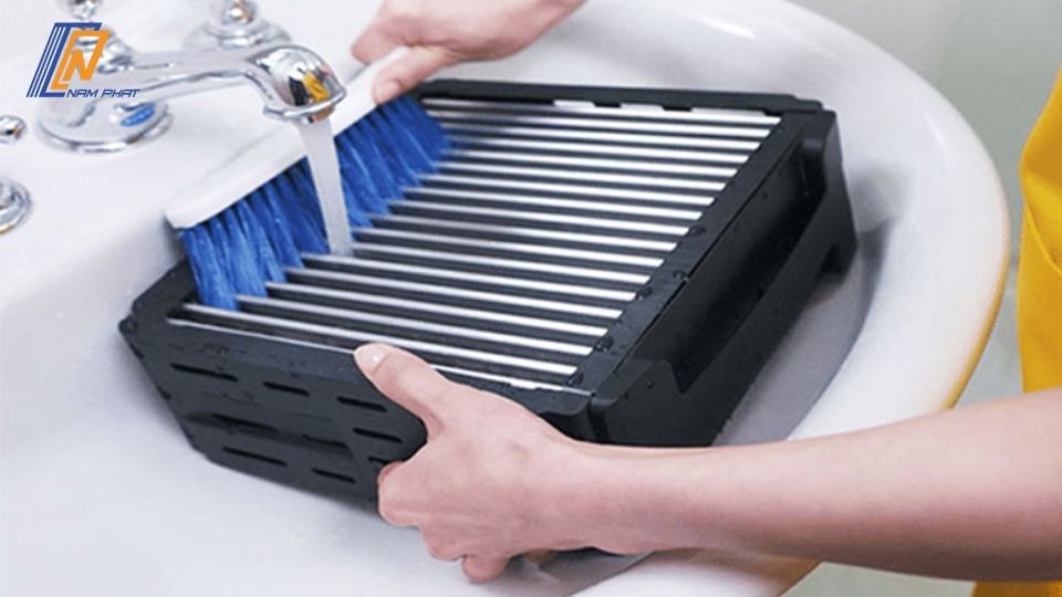 cách vệ sinh máy lọc không khí
