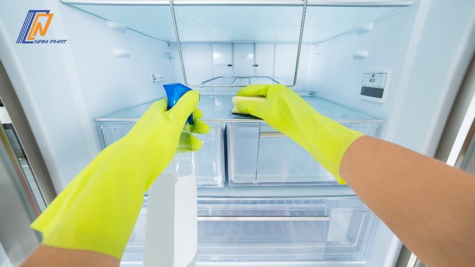 tủ lạnh rút điện lâu có gây hỏng tủ không