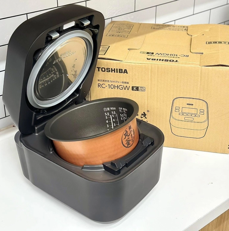 Nồi cơm Toshiba RC-10HWG