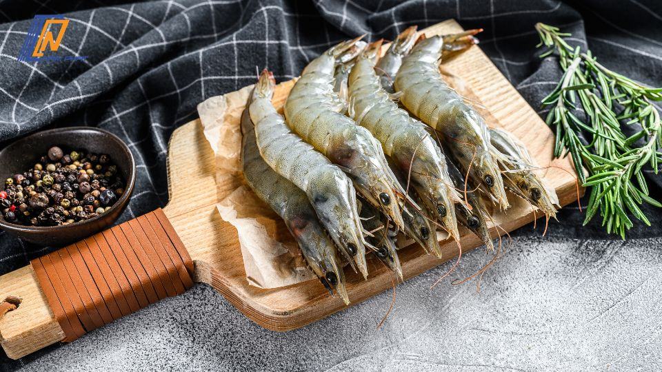 cách bảo quản tôm trong tủ lạnh không bị đen