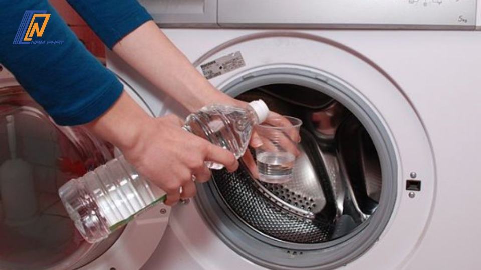 cách sử dụng nước vệ sinh máy giặt của nhật