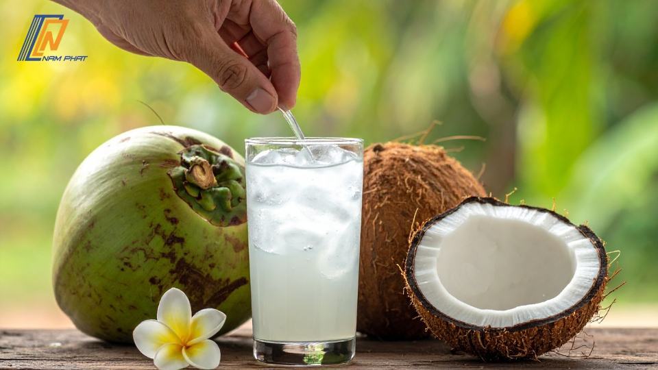 Nước dừa để tủ lạnh được bao lâu