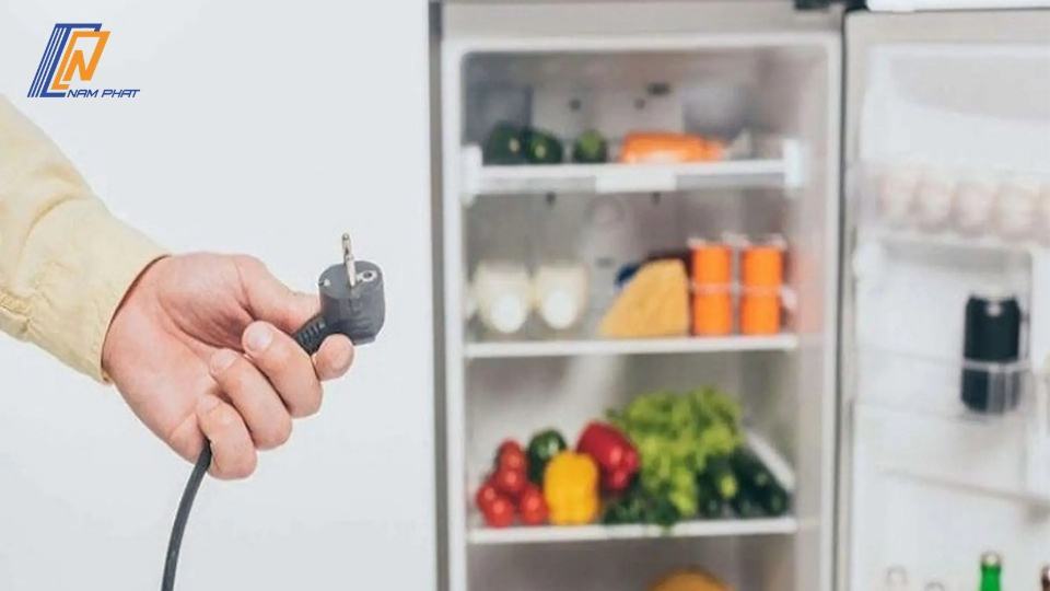 rút điện tủ lạnh bao lâu thì cắm lại