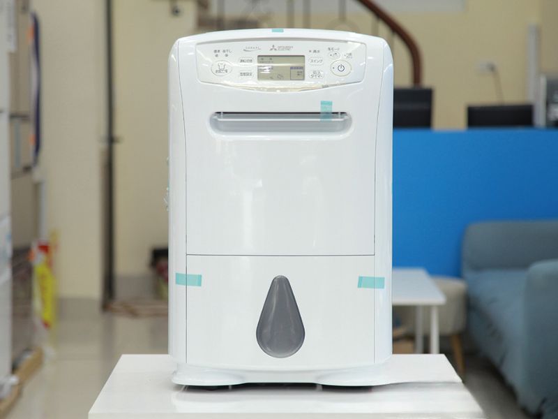 máy hút ẩm Mitsubishi chân voi