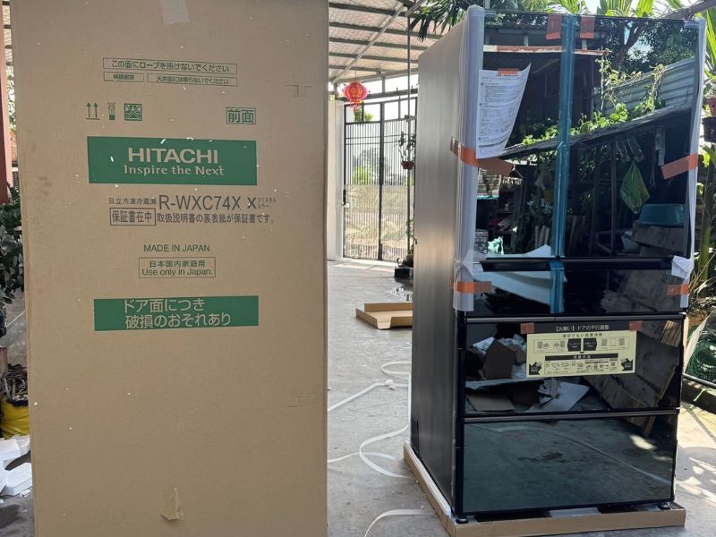 tủ lạnh Hitachi R-WXC74X